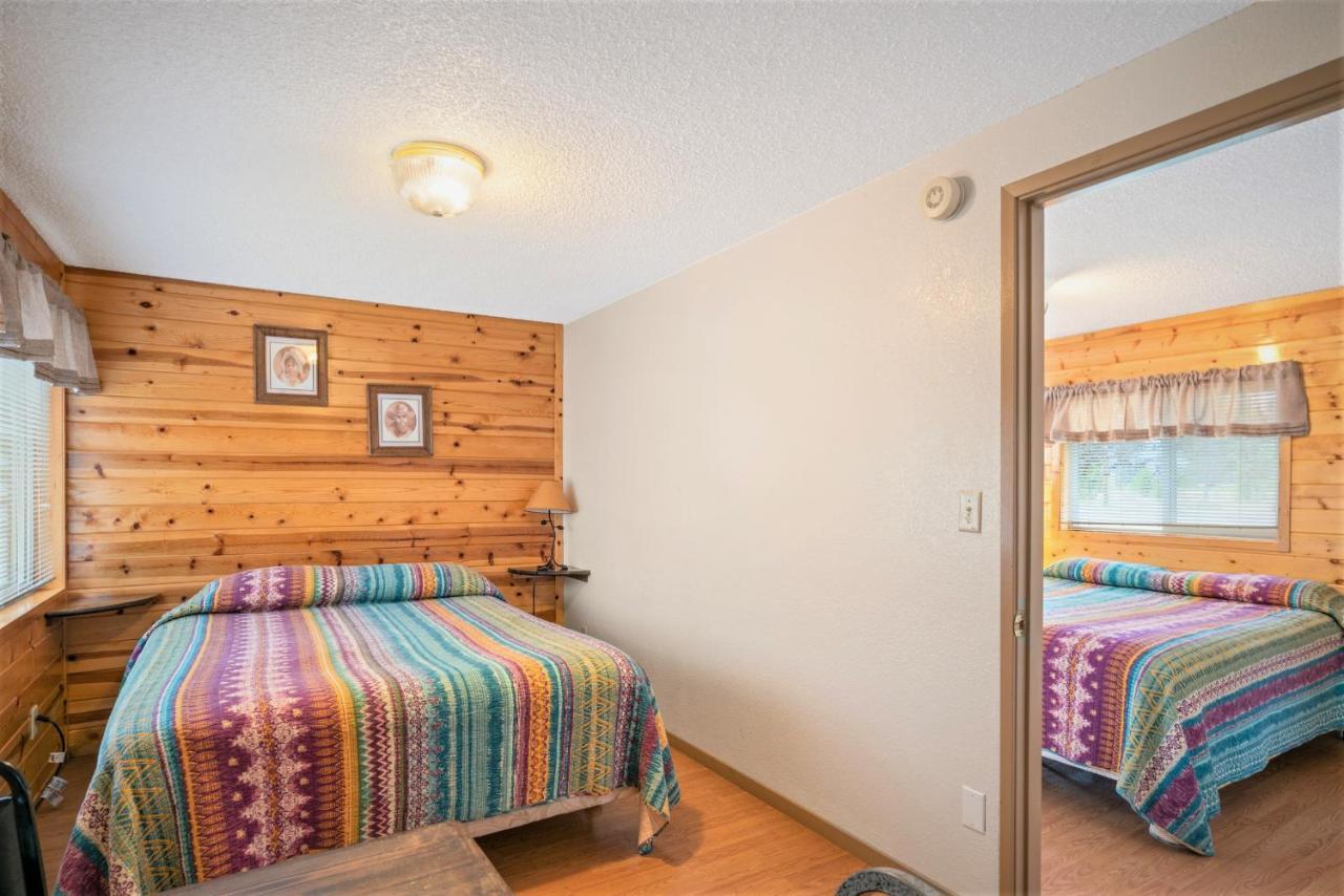 Crater Lake Resort Fort Klamath Экстерьер фото
