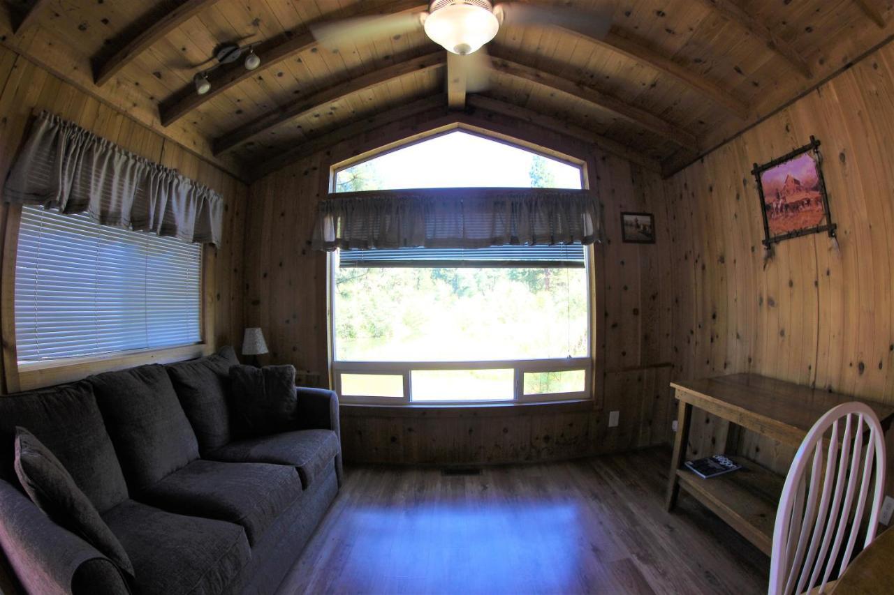 Crater Lake Resort Fort Klamath Экстерьер фото
