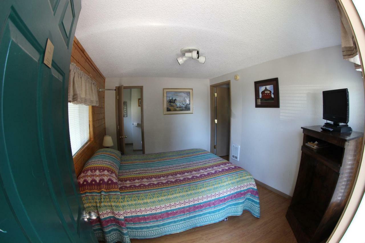 Crater Lake Resort Fort Klamath Экстерьер фото
