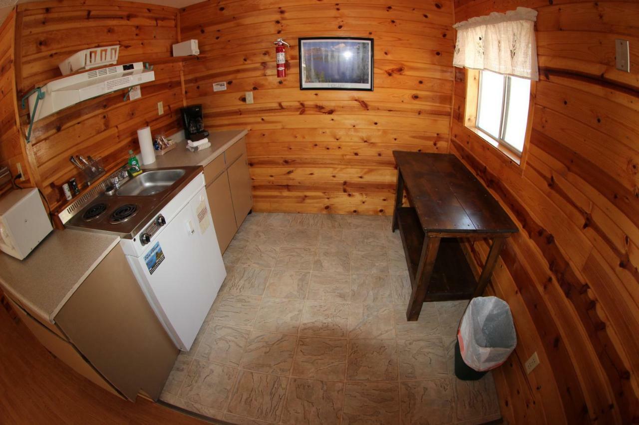 Crater Lake Resort Fort Klamath Экстерьер фото